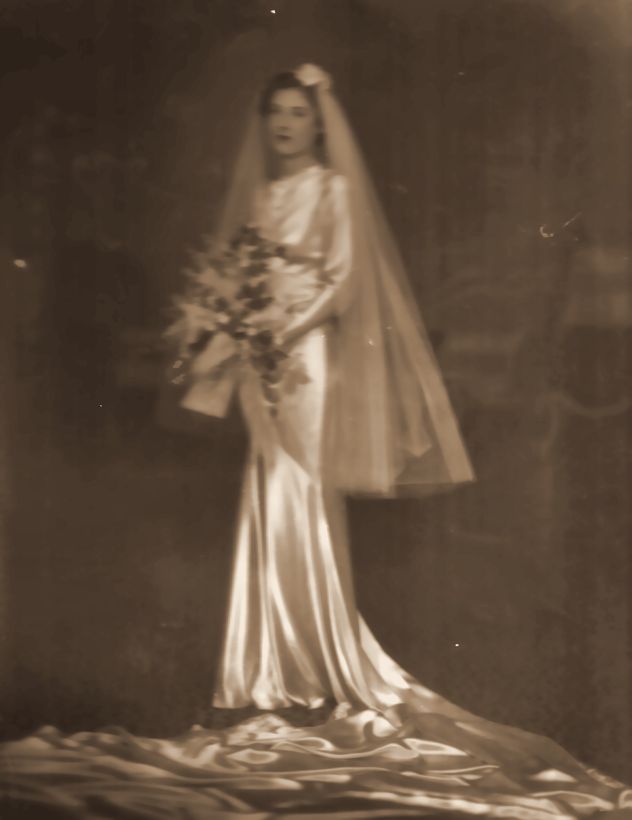 Diana in her wedding dress, 1937.